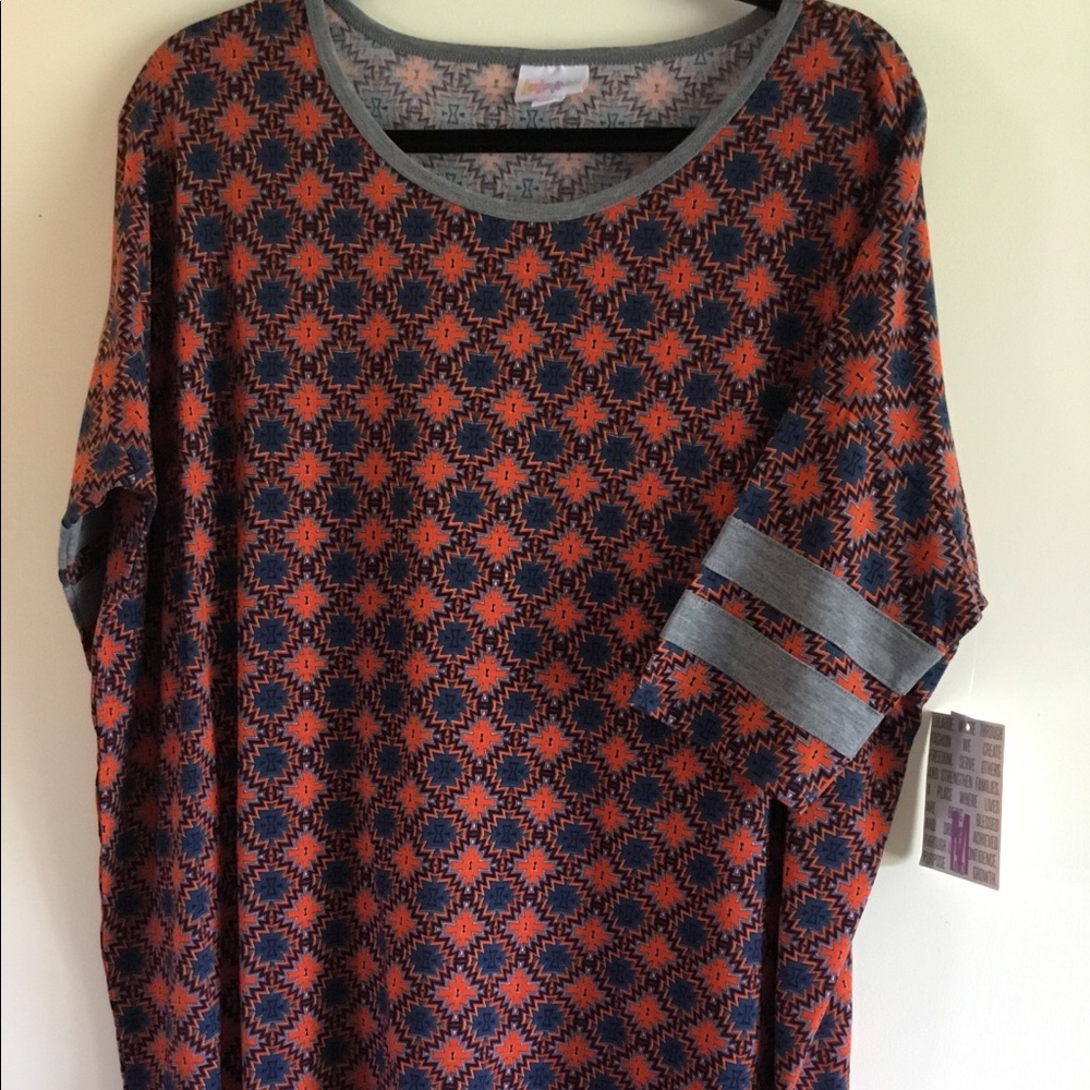Lularoe Irma tunic
